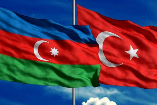 “Bakı və Ankara gündəmə diktə edir”