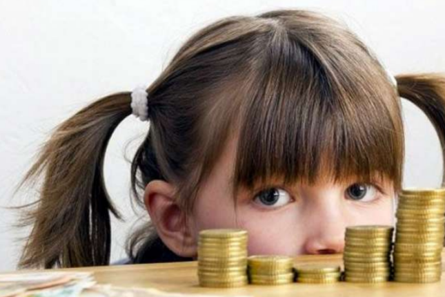 Uşaq pulu verilməsi yenidən gündəmdə – Hökumətə çağırış