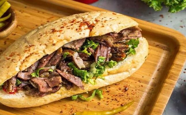 Gəncədə orta məktəb şagirdləri dönərdən zəhərləniblər