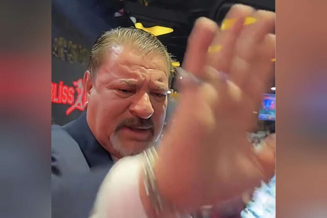 Ağadadaş Ağayev yenə əsəbləşdi – Video çəkən şəxsə hücum etdi -VİDEO