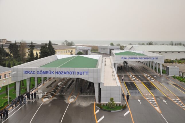 İran mediası Azərbaycanı “gömrüyü məhdudlaşdırma”da “günahlandırıb”