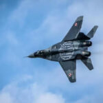 rus-teyyareleri-hava-mekanini-pozdu-polsa-qiricilari-qaldirdi