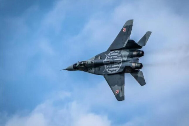 Rus təyyarələri hava məkanını pozdu: Polşa qırıcıları qaldırdı