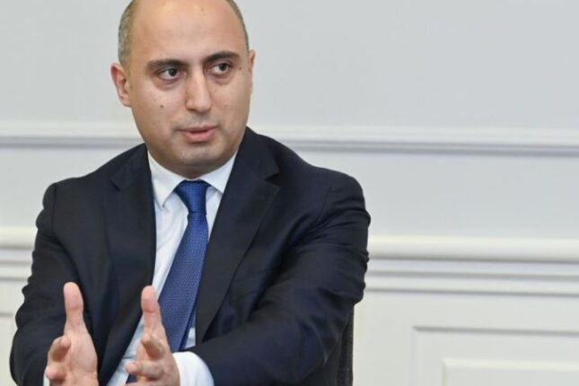 Elm və təhsil naziri: “Şagird yaxşı öyrənmirsə, müəllimə niyə maaş verməliyik?”