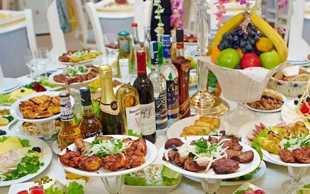 “İnsanlar toyda dincəlmir, zövq ala bilmir” – Deputat toylardakı israfçılıqdan danışdı “İnsanlar toyda dincəlmir, zövq ala bilmir” – Deputat toylardakı israfçılıqdan danışdı