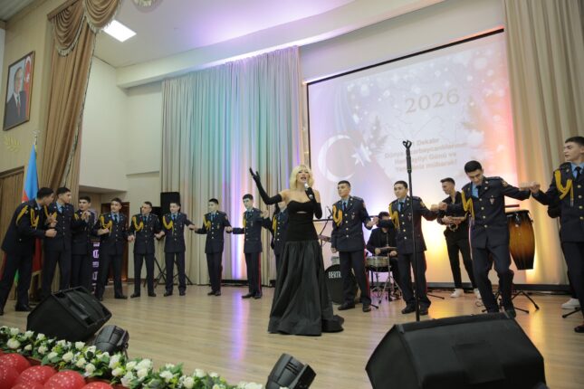Hərbi Liseydə bayram konserti təşkil olundu – Foto Hərbi Liseydə bayram konserti təşkil olundu – Foto