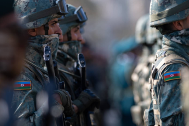 Rütbəli şəxslərlə bağlı bu qərar qüvvəyə mindi Rütbəli şəxslərlə bağlı bu qərar qüvvəyə mindi