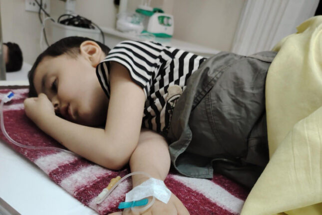 Nihatın həyatı sizin əlinizdədir: Anası yardım gözləyir!