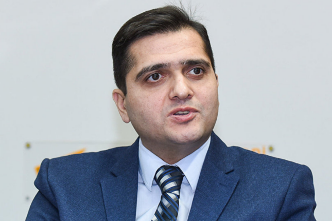 Politoloqdan xəbərdarlıq: İran böhranı raket zərbələri ilə nəticələnə bilər