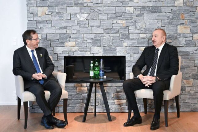 İlham Əliyev İsxak Hersoqla görüşdü – FOTOLAR