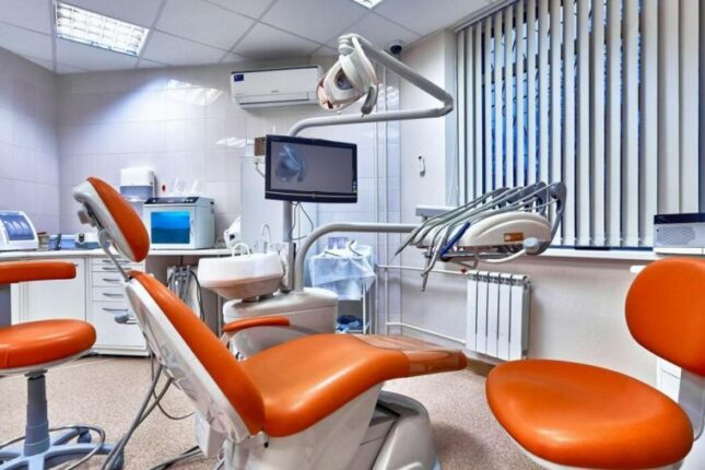 TƏBİB Vətən müharibəsi veteranı olan stomatoloqu işdən çıxardı