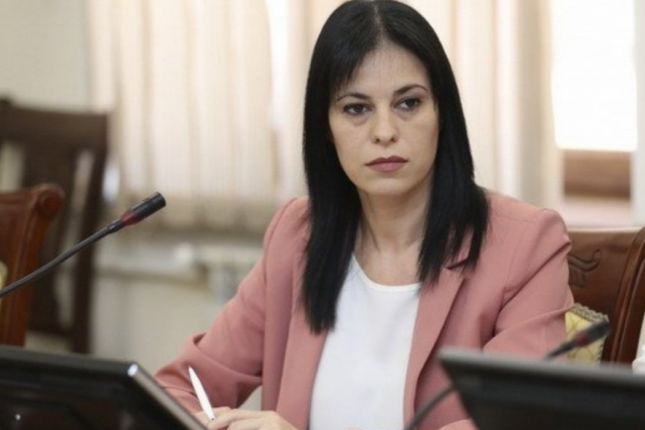 “Xaçaturyan Əliyevin nökəri kimi davranırdı”