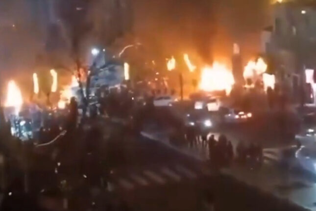 İranda prokuror yandırılaraq öldürüldü