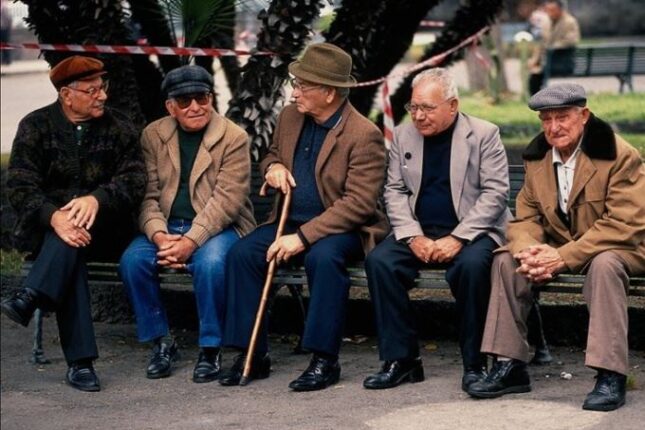 Azərbaycanda bu qədər pensiyaçı var