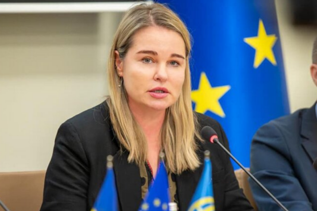 “The Telegraph”: “Trampın Ukraynayla bağlı zəmanətləri cəfəngdir”