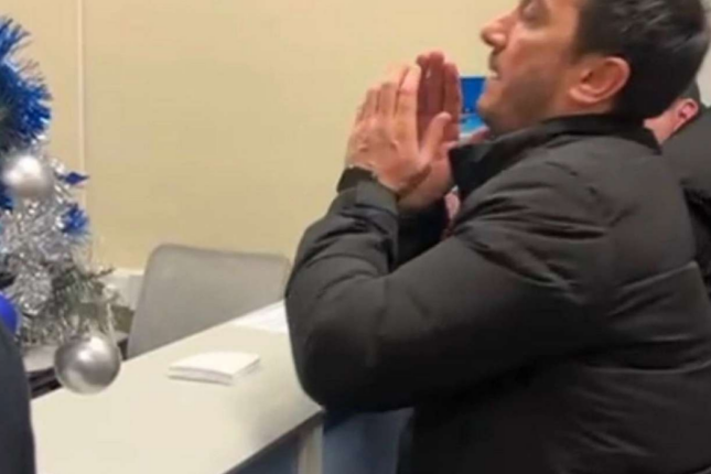 Azərbaycanlılar Moskva hava limanında çıxılmaz vəziyyətə düşdü – VİDEO