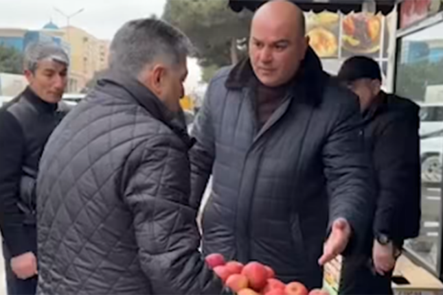 Reyddə sahibkara qarşı münasibət müzakirə yaratdı – Video