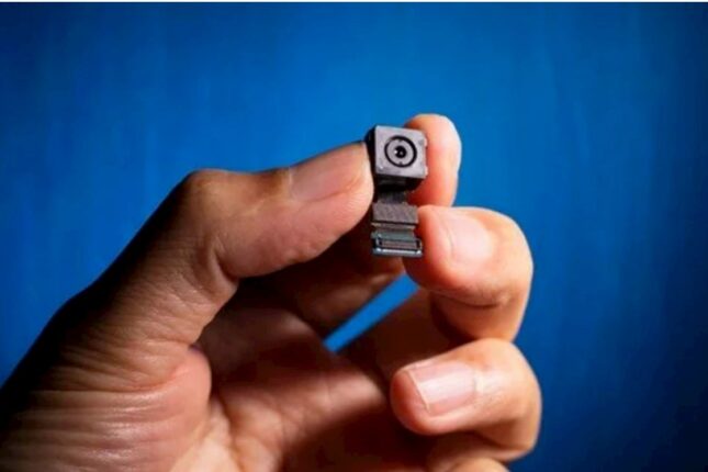 Gizli kamera ilə məmuru şantaj etdi: 5 milyon dollar istədi