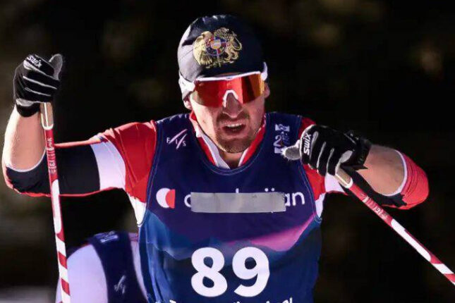 “Azərbaycan” yazısını gizlətməyə cəhd etdi, cərimə edildi “Azərbaycan” yazısını gizlətməyə cəhd etdi, cərimə edildi