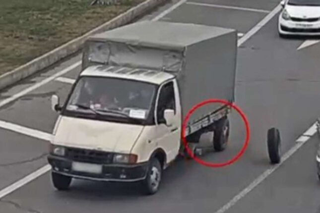 Bakıda yolda DƏHŞƏT SAÇAN GÖRÜNTÜLƏR