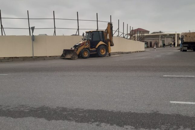 Bakıda yolu hasara aldılar — FOTO, VİDEO Bakıda yolu hasara aldılar — FOTO, VİDEO