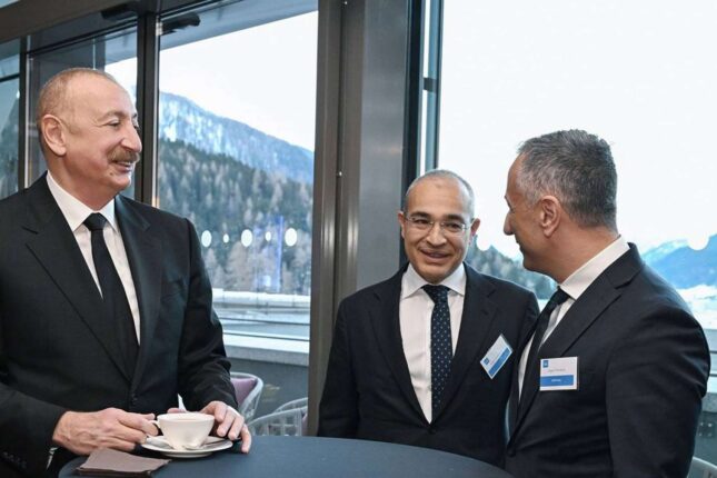 İlham Əliyev “Azərbaycan rəhbərliyi ilə səhər yeməyi” adlı tədbirdə – FOTOLAR