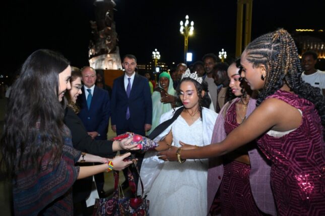 Leyla Əliyeva Əddis-Əbəbədə Adva Zəfər Muzey Kompleksində – FOTOLAR