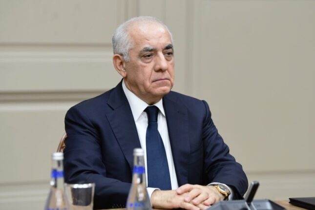 Əli Əsədov yeni qərar imzaladı