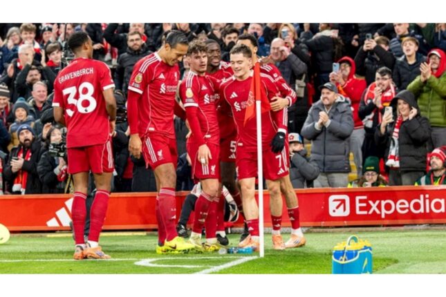 “Liverpul” “Qarabağ”a qarşı oyuna sürpriz müdafiəçi ilə çıxacaq