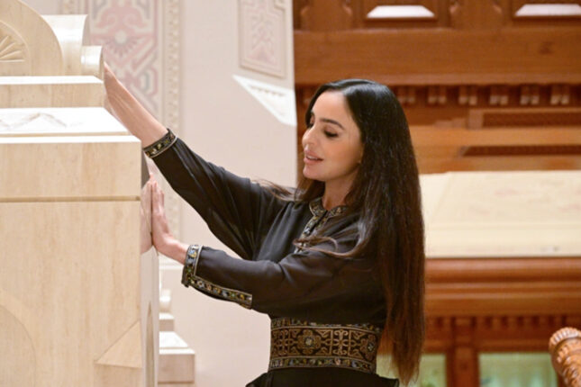 Leyla Əliyeva Maskatda Sultan Opera Evində oldu (FOTO)