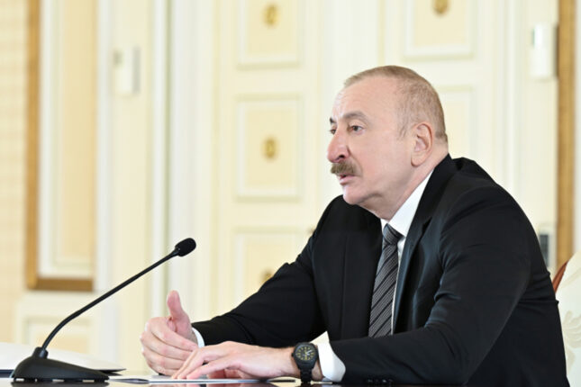 Prezident “Qarabağ”ı belə təbrik etdi – “Hakimin ədalətsiz və qərəzli qərarlarına baxmayaraq…” – FOTO Prezident “Qarabağ”ı belə təbrik etdi – “Hakimin ədalətsiz və qərəzli qərarlarına baxmayaraq…” – FOTO