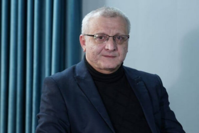 Surenyants: “İrəvan Bakının şərtlərini yerinə yetirməsə, çıxılmaz vəziyyətə düşəcək”