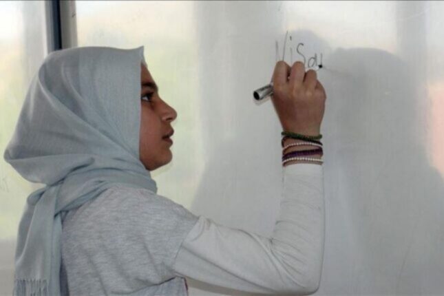 İranda qızlar məktəbi vuruldu: 85 şagird öldü, 90 yaralı var – VİDEO + YENİLƏNİB