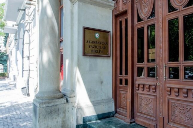 30 illik vəzifəsini itirdi – SON DƏQİQƏ