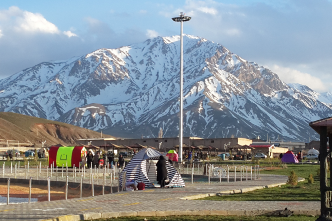 Güney Azərbaycanda zəlzələ: Mərənd silkələndi