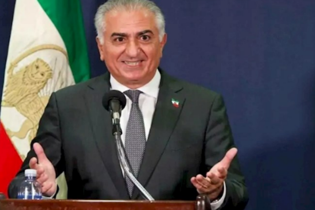 Pəhləvinin nüfuzu yerlə bir oldu