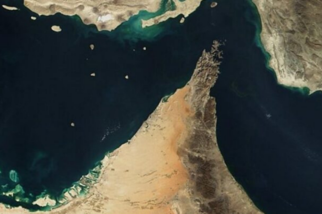 İran Hörmüz boğazını bağlaya bilər İran Hörmüz boğazını bağlaya bilər