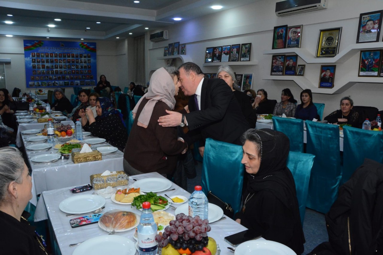 Xətai Rayon İcra Hakimiyyətinin təşkilatçılığı ilə iftar məclisi təşkil edildi – FOTOLAR