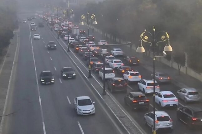 Bakının tıxaclı yolları – SİYAHI