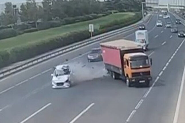 Bakıdakı ağır qəzanın görüntüləri yayıldı (VİDEO)