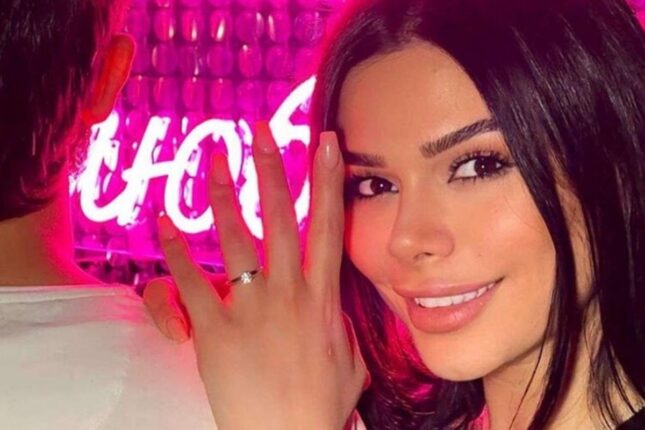 “Ərə getdiklərim evə çörək almırdı, qalsın ki, mənə maşın alsınlar”