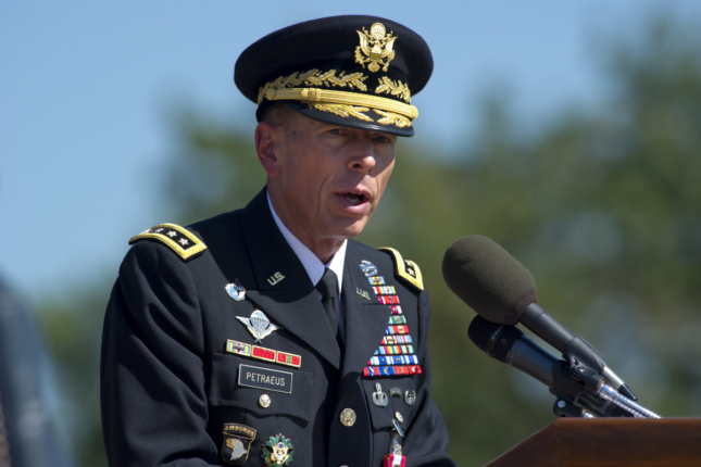 General: “İlin sonuna kimi ruslar sülh üçün müraciət edə bilər”