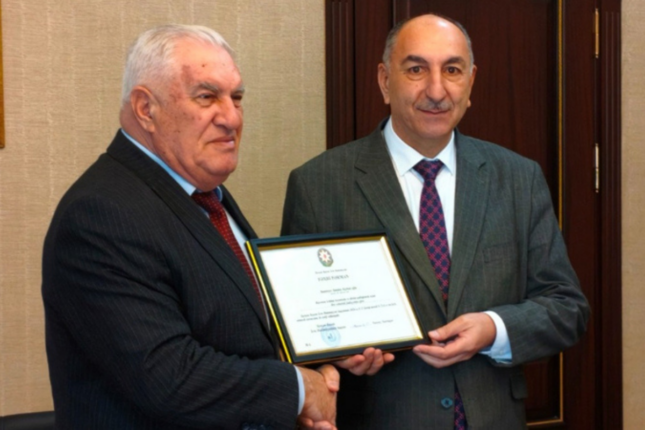 İcra başçısı yeni təyin etdiyi köməkçisini işdən çıxardı