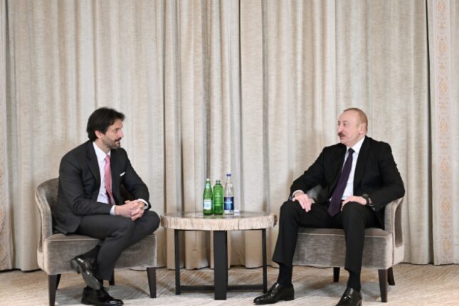 İlham Əliyev Münxendə Slovakiyanın müdafiə naziri ilə görüşdü