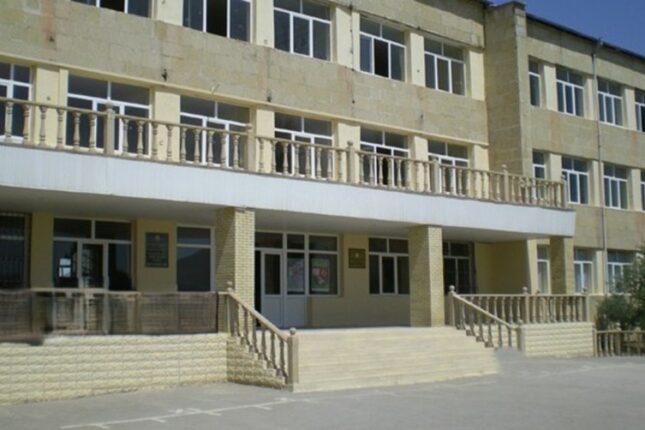 Qobuda məktəbdə dava – Şagird yoldaşını xəstəxanalıq etdi