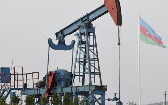 Neft bahalaşmaqda davam edir