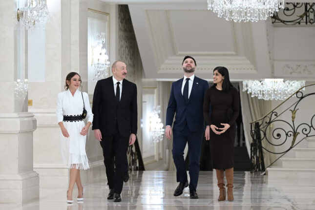 Prezident və xanımı Vens ailəsi ilə – Fotolar