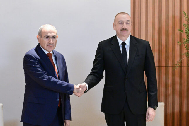 Əliyevlə Paşinyan TRIPP-i müzakirə etdi