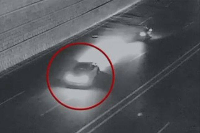 Bibiheybət məscidinin qarşısında avtomobil motosikletlə toqquşdu – Video