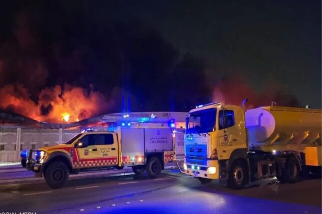 İran Bəhreyni bombaladı – 32 nəfər yaralanıb